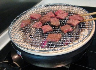 日本製萬古燒烤肉爐 戶外跟家都可烤肉.30cm現貨..現烤現吃 另加附1組烤網