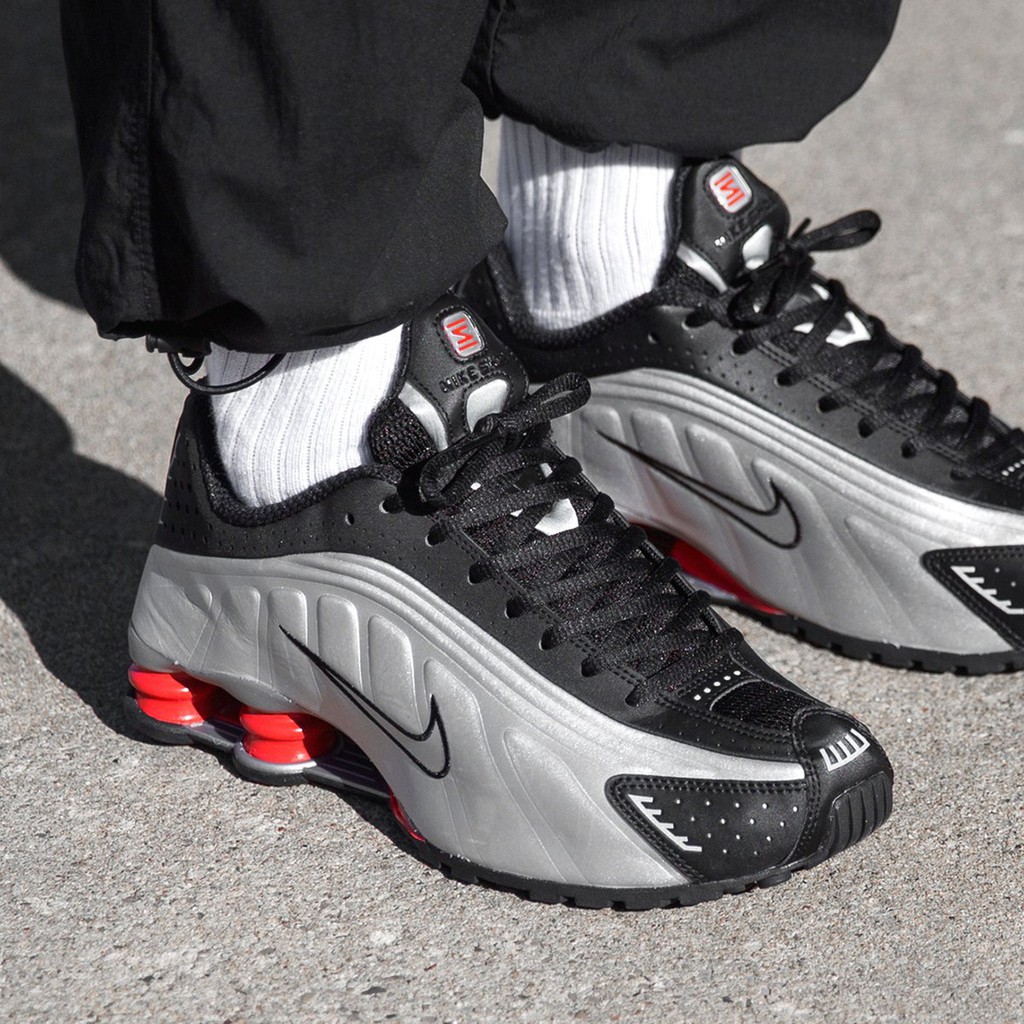 shox r4 og
