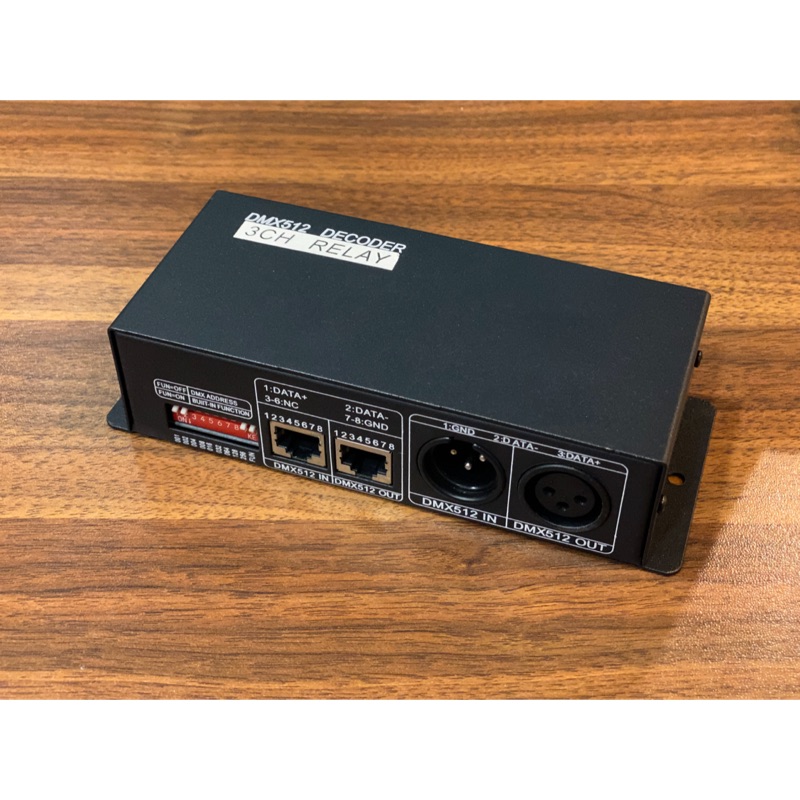 DMX 512 繼電器RELAY電控開關 附 3Pin XLR孔及 RJ45孔 AC110V-220V 3CHx5A