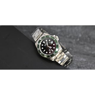 綠框黑面 黑框綠面～OMAX 歐馬仕 時尚勞利仕名款黑水鬼submariner造型全不鏽鋼製石英錶,日本製石英機芯