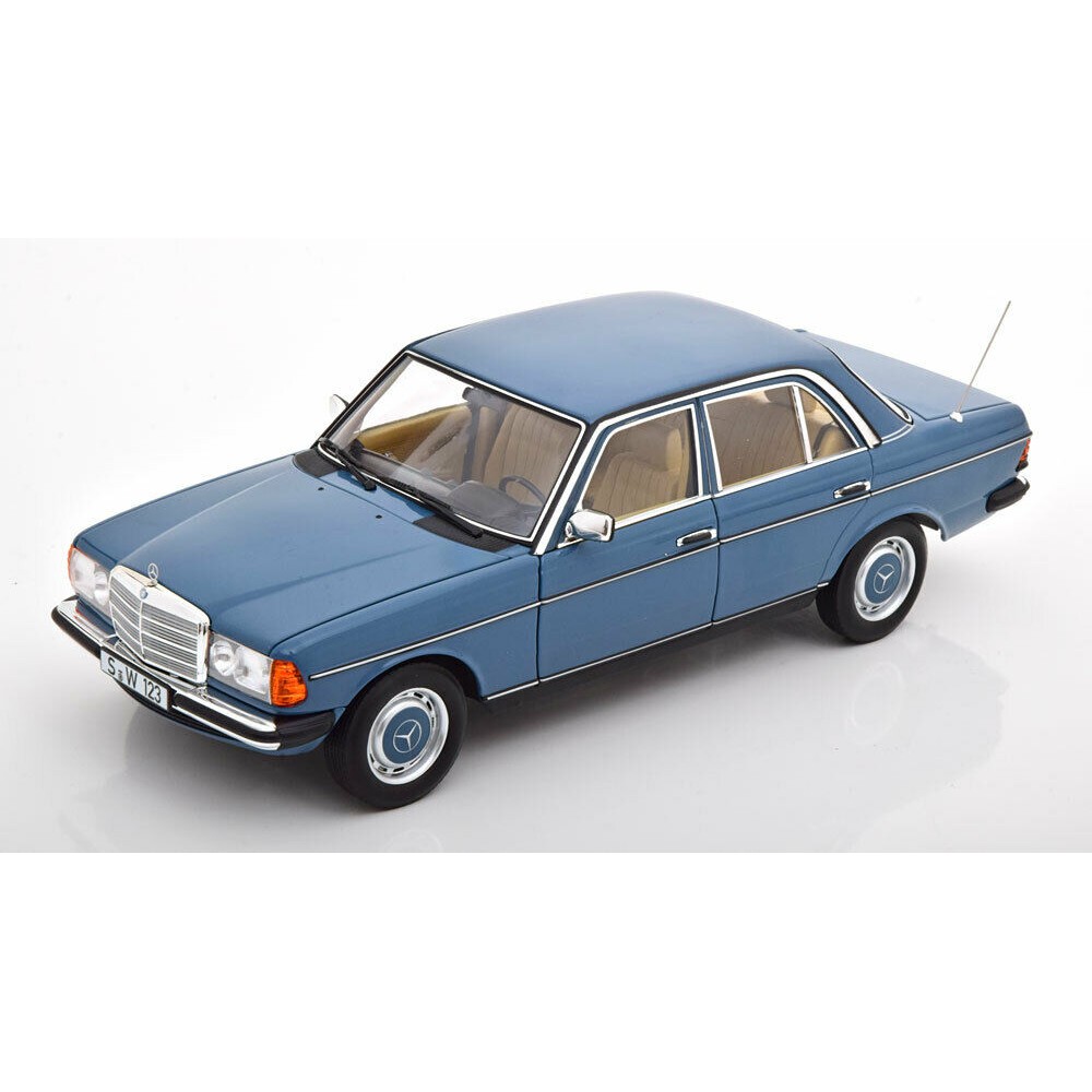 【名車館】原廠 Mercedes Benz  200 W123 1980-1985 blue 1/18 (合金車)