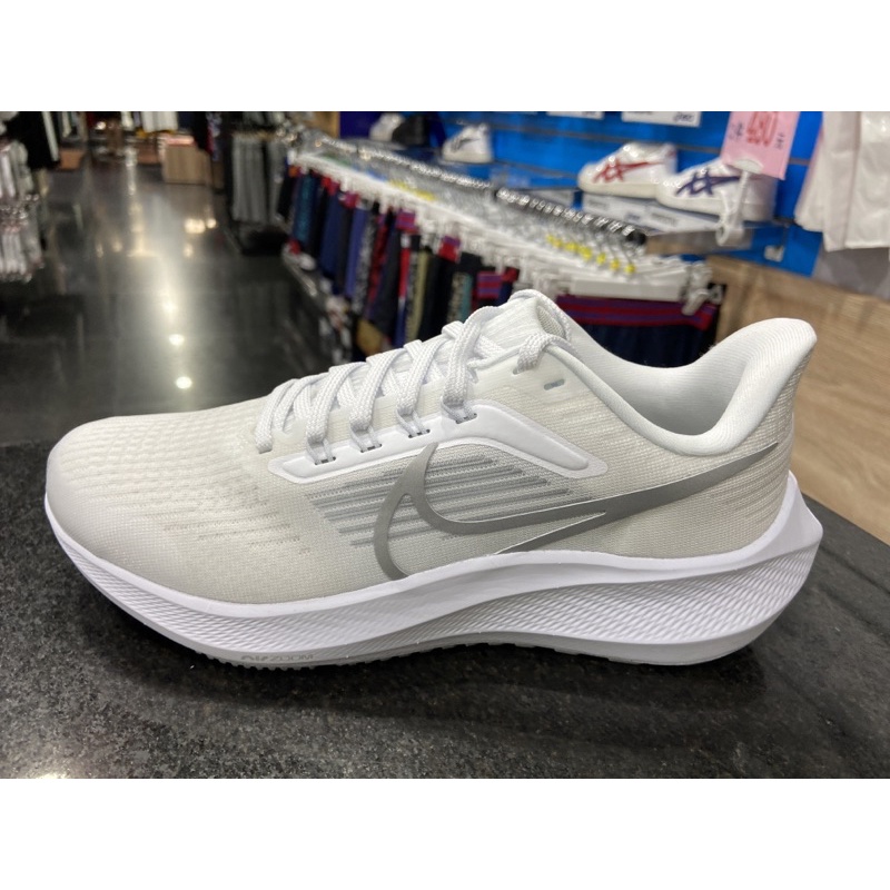 NIKE WMNS ZOOM PEGASUS 39 女款 慢跑鞋 飛馬 DH4072-100 白色 銀勾