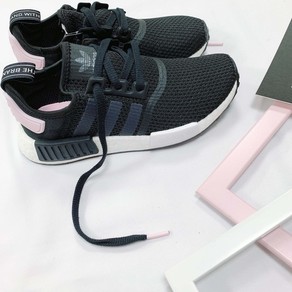 Adidas nmd r1 icey hotsell pink ราคา