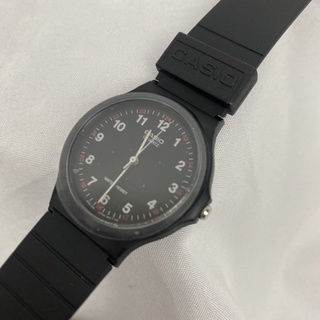 全新 CASIO 卡西歐 MQ-24 極簡時尚經典指針日期中性錶 (黑1)