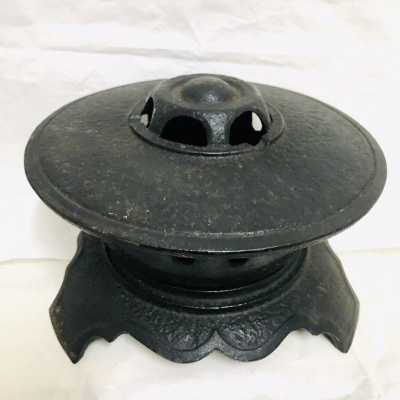 日本早期鑄鐵香爐 鑄鐵火爐 復古烤爐 菸灰缸 藝術品 裝飾品 擺飾