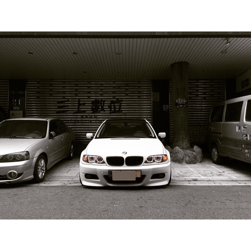 BMW 318i 2000cc E46 2003年