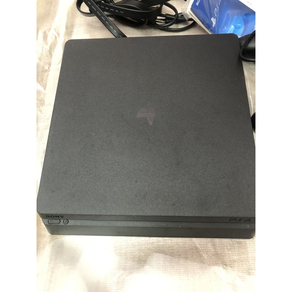 ps4二手主機500GB極致黑 型號CUH-2218A B01