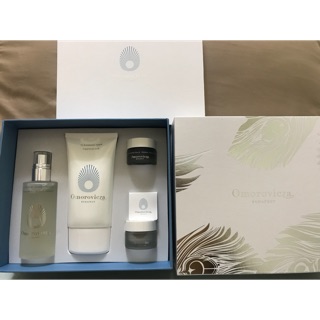 Omorovicza 2017聖誕禮盒。雙效淨膚潔顏乳(正貨)匈牙利皇后水(正貨) 溫泉礦物潔面膏，深層潔淨面膜
