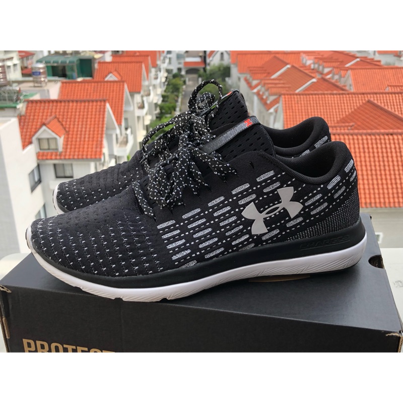 美國名牌 UNDER ARMOUR Slingflex 慢跑鞋運動鞋 U原價4280元 只穿過一次US10號 特價中