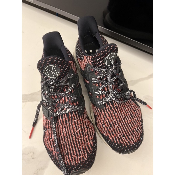 Adidas Ultra Boost US10 紅黑色布鞋 正品現貨二手