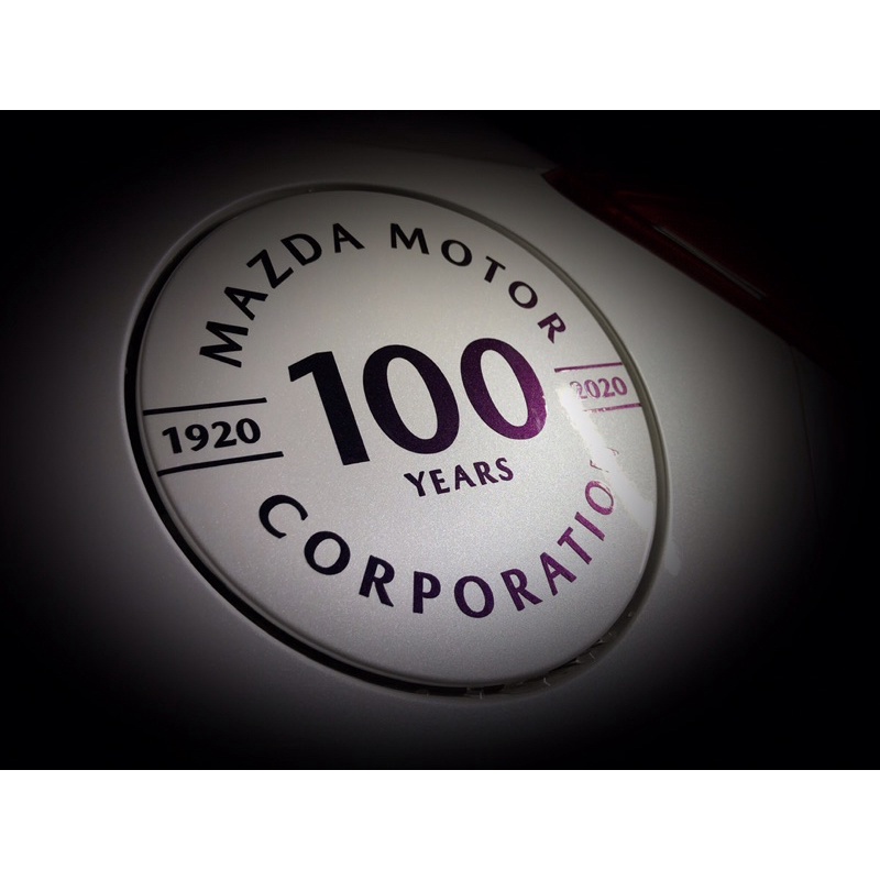 《客製化電腦割字》 馬自達 Mazda 100週年紀念貼