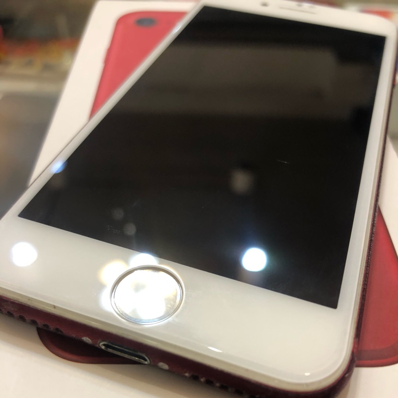 9.8極新iphone7 128g限量紅 盒序一樣 功能正常 電量佳 台灣公司貨 全機包膜2017/8月購入=11300