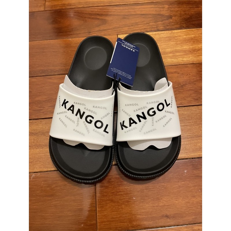 正品 Kangol 袋鼠 滿版 字母Logo 海灘拖鞋 白面黑底