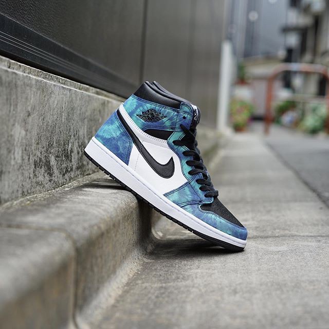 tie dye og jordan 1