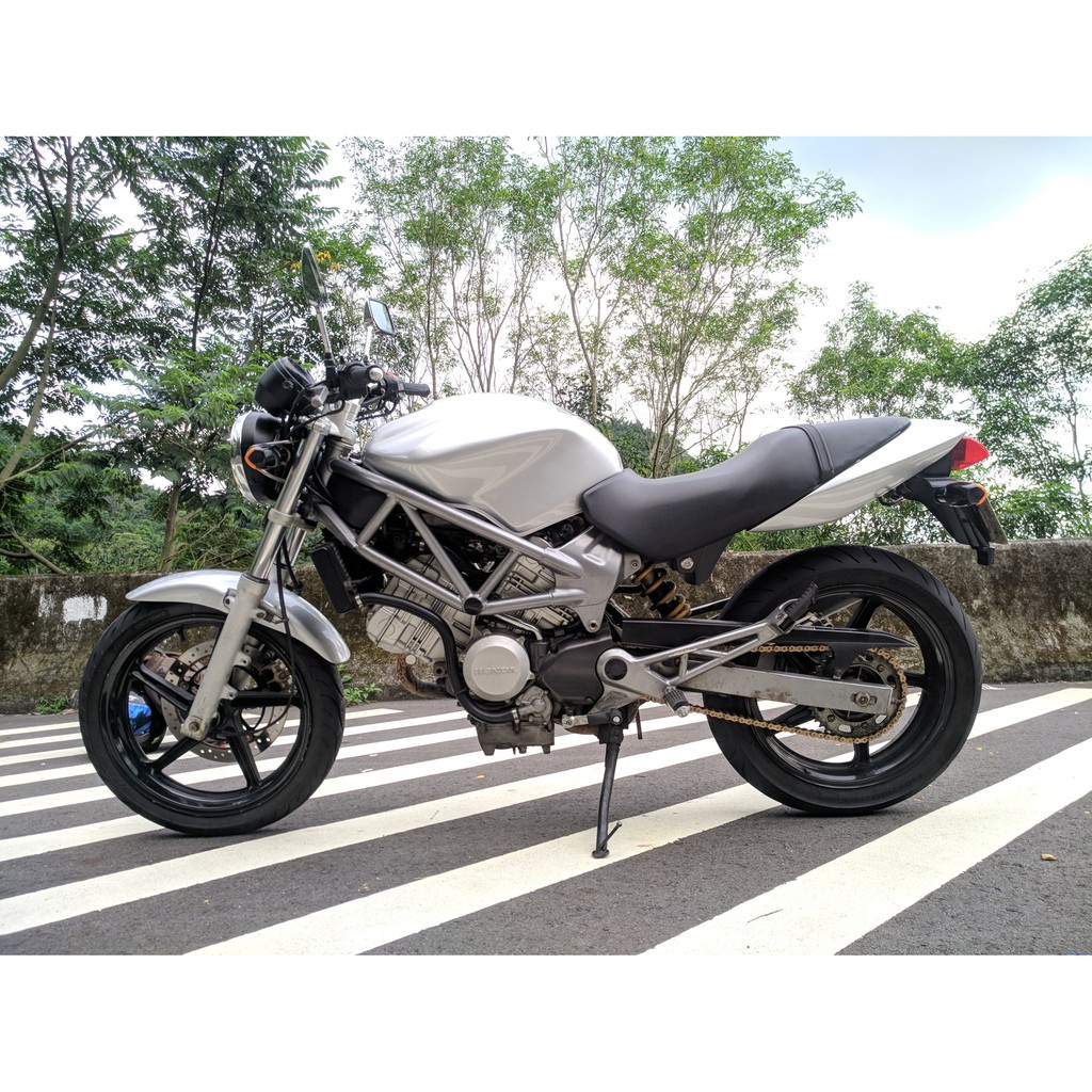 Honda Vtr 250 V型雙缸街車正牌 蝦皮購物