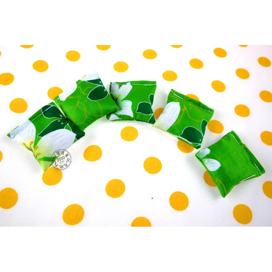 【寶貝童玩天地】【HO88-7】童玩沙包 客家花布沙包 台灣製 1組(5個小沙包) 單色款 - 綠色 方形
