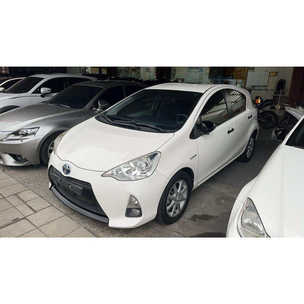 2013 Toyota Prius c 1.5 油電 省油省稅金 日本進口油電掀背車 有uv抗紫外線玻璃 及 靜電吸附式