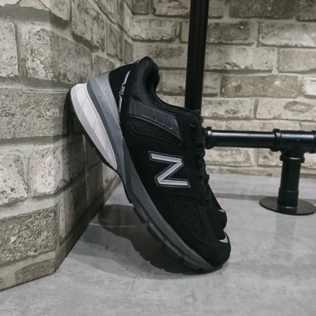 New Balance W990BK5 總統鞋 黑色