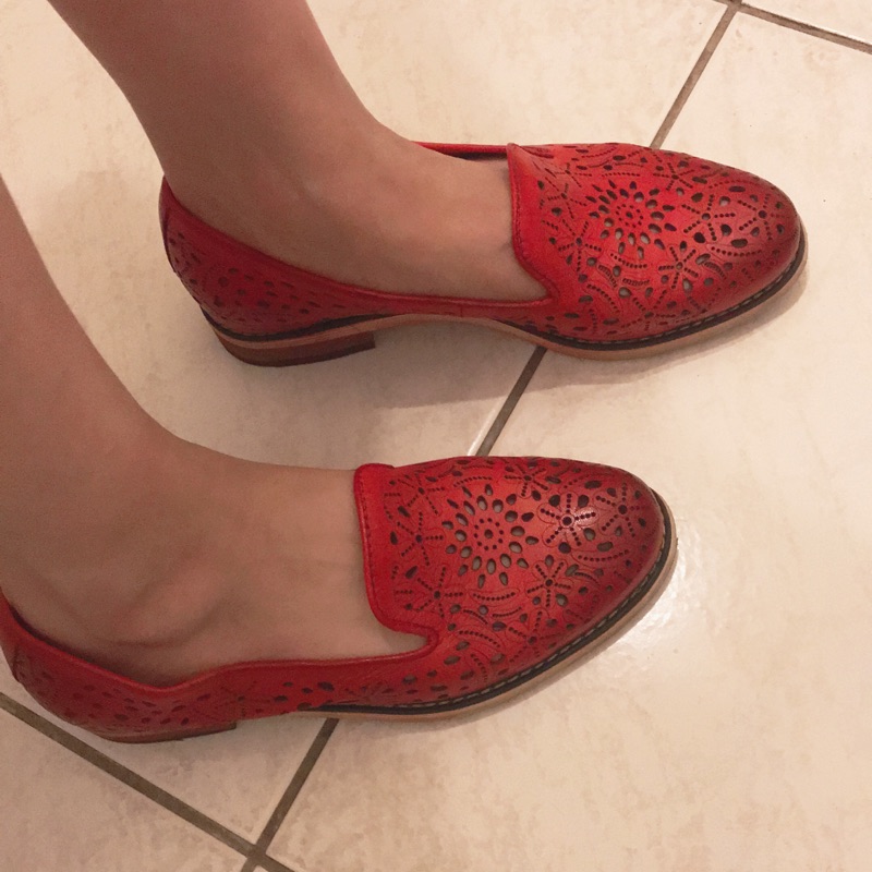 DK氣墊鞋 👉紅色包鞋低跟 真皮近全新👈