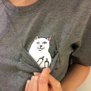 白爛貓猫咪竖中指简约竖中指猫咪pocket Tee 竖中指口袋猫贱猫短袖t恤灰黑白3三色选 蝦皮購物
