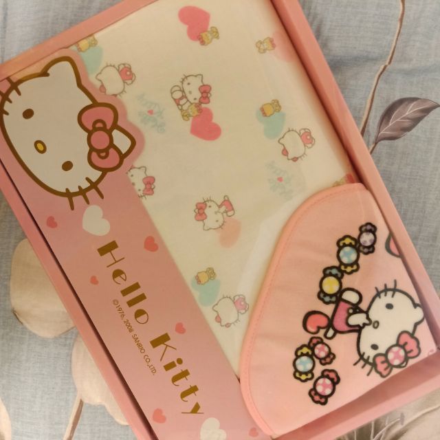 Hello Kitty浴巾彌月禮盒，全新附提袋