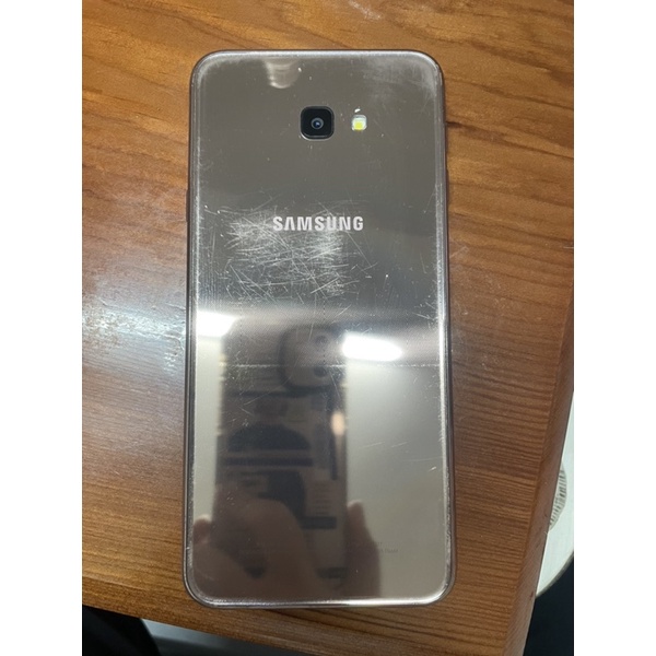 Samsung Galaxy J4 Plus二手隨便可以出價