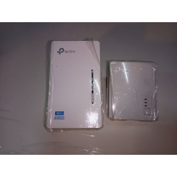 TP-LINK TL-WPA4220KIT AV600 Wi-Fi電力線網路橋接器(二手)