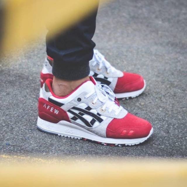 asics red koi