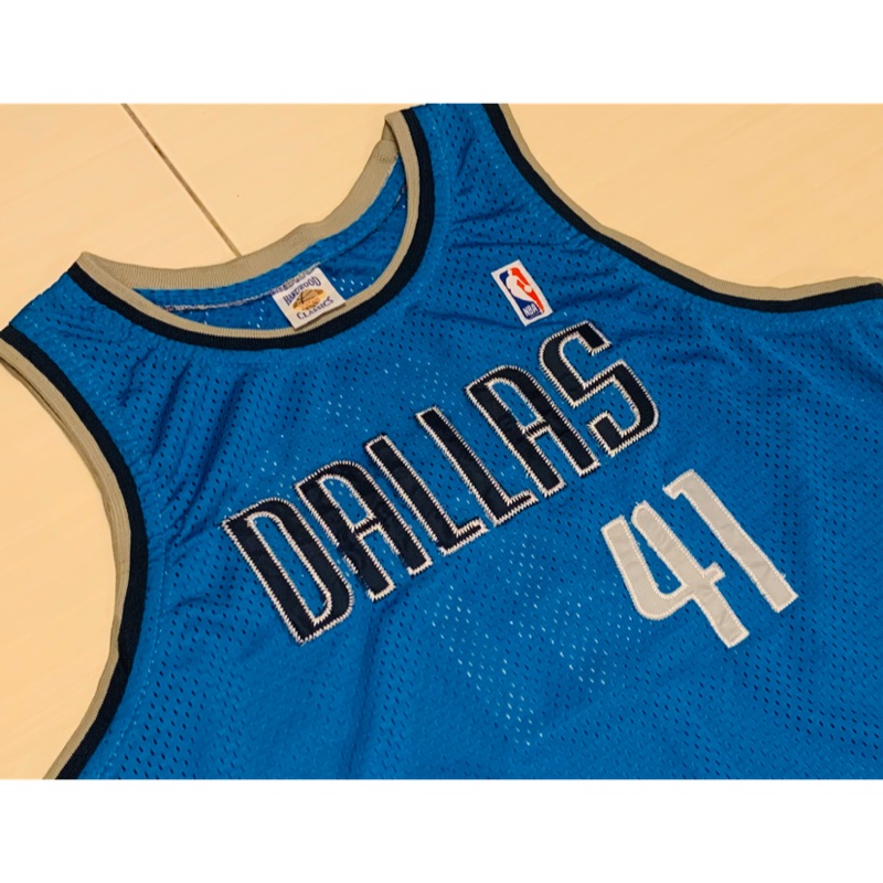 專櫃帶回 保證真品 Mitchell &amp; Ness NBA 獨行俠隊 Dirk Nowitzki 復刻球衣