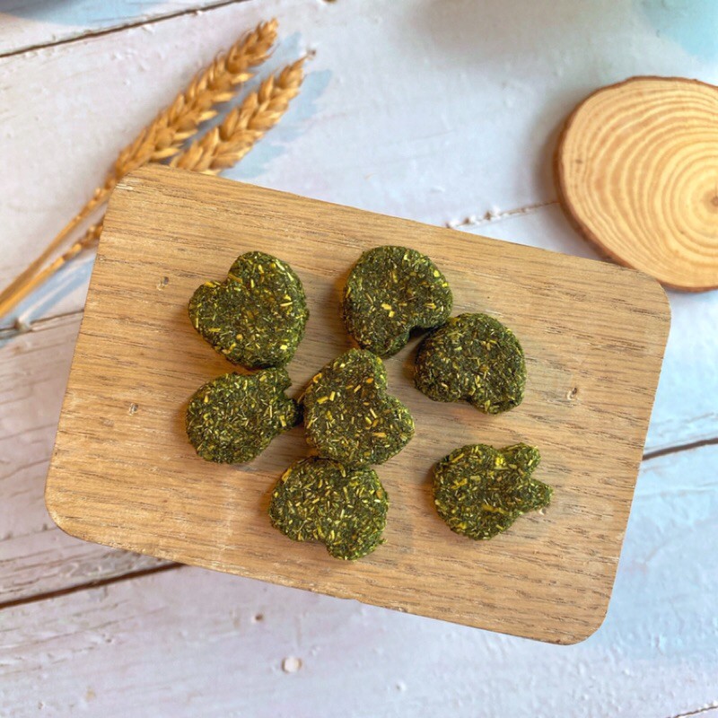 寵物零食兔子磨牙草餅398免運鼠兔小草餅一包7顆 蝦皮購物