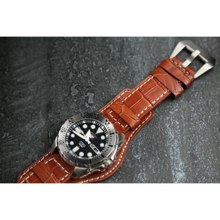 20mm 棕色～bund watch strap hamilton飛行軍錶風格皮底皮面鱷魚皮紋錶帶～白線
