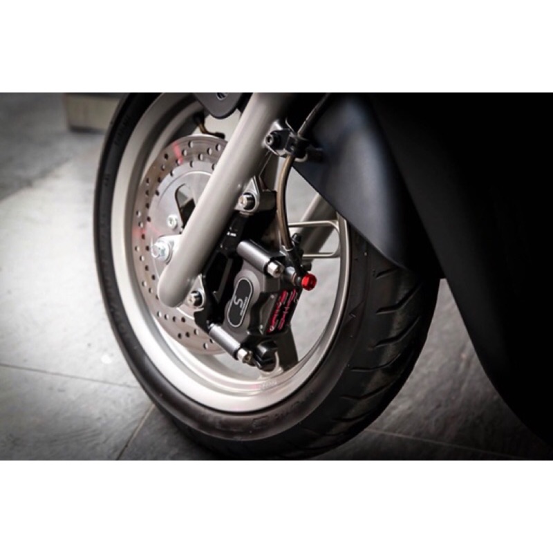 現貨免運 GOGORO 2 專用 cnc 輻射前卡鉗座 100mm 規格 可裝2S 原廠卡鉗 M50 brembo 卡鉗