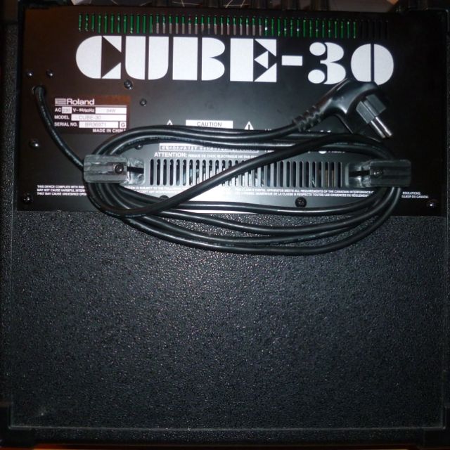 Roland cube 30吉他音箱