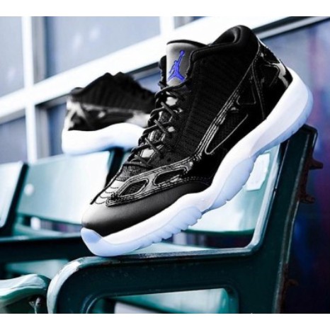 jordan low space jam