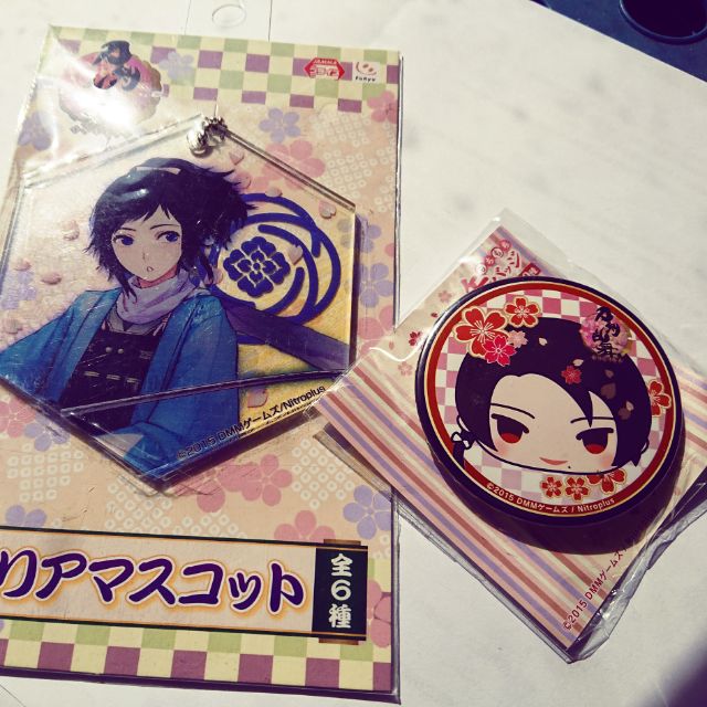 刀劍亂舞大和守安定壓克力加州清光徽章 蝦皮購物