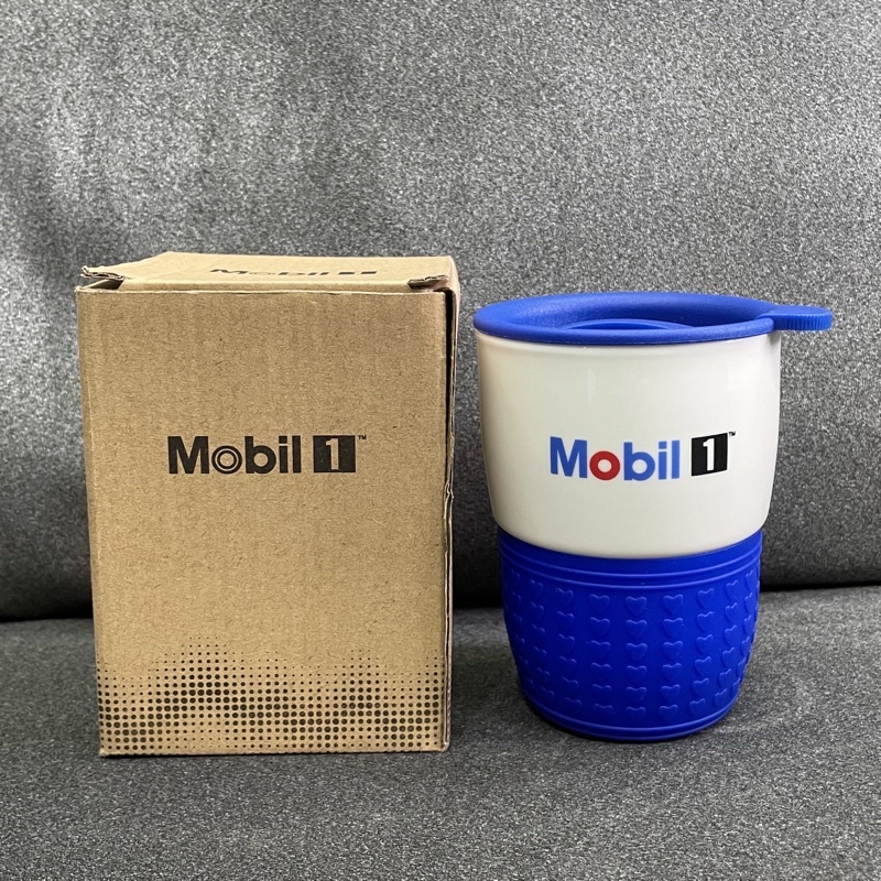 全新 Mobil1 美孚1號 白色 藍色 矽膠隔熱套 塑膠杯蓋 文字 字母 隨行杯 陶瓷杯 水杯 茶杯 飲料杯 咖啡杯