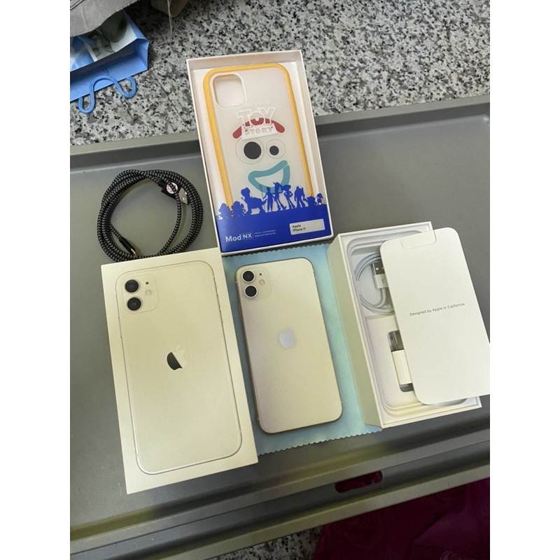 iPhone11 128G 白色（女用機）