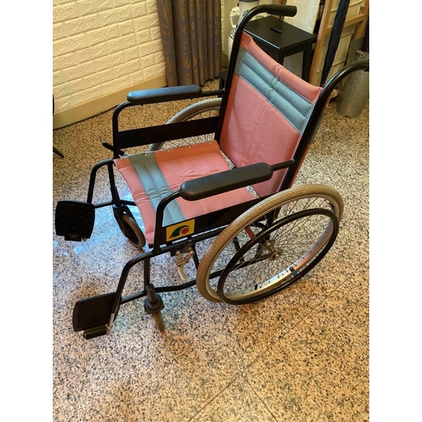 二手輪椅少用如新隨便賣