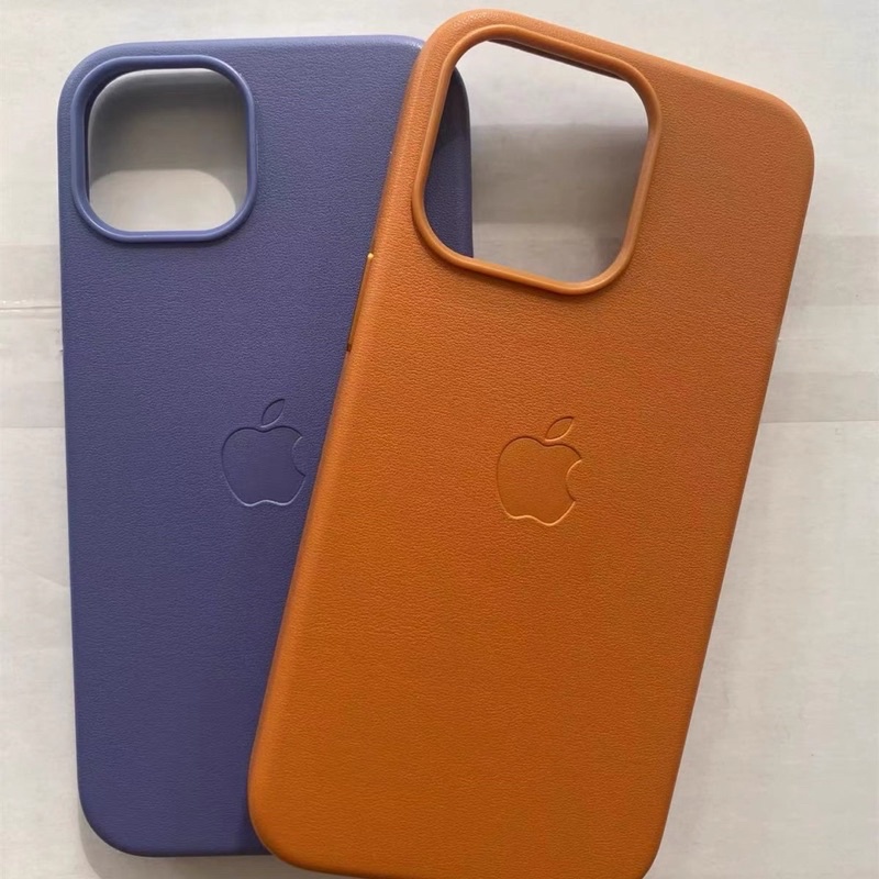 iPhone 13mini 原廠皮革保護殼（充電動畫款）