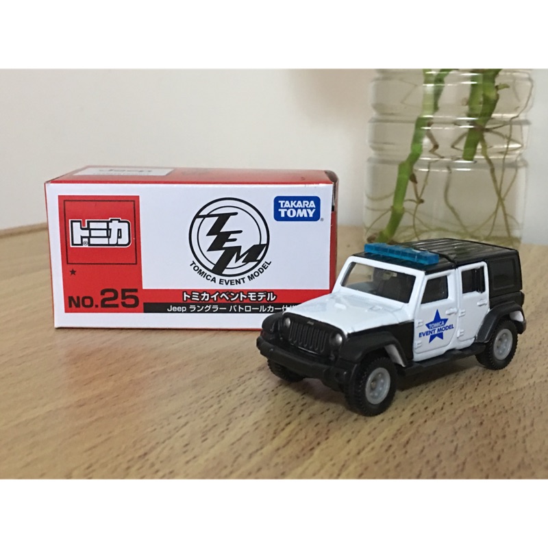 Tomica 16 Tem 會場限定粉jeep 吉普車警車 蝦皮購物