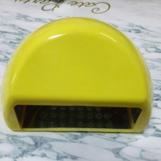 迷你型LED美甲燈 可以插行動電源使用 二手9成新