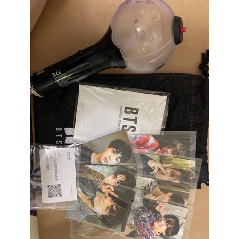 *限時免運*（二手近全新）防彈少年團 BTS Army bomb 阿米棒 ver. 3 含所有配件小卡不含電池