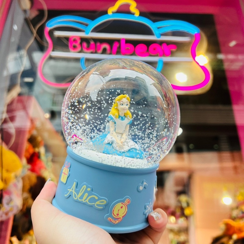 Bunibear. 迪士尼 日本 一番賞 絕版 愛麗絲水晶球🔮 雪花水晶球 擺件 送禮 裝飾 收藏