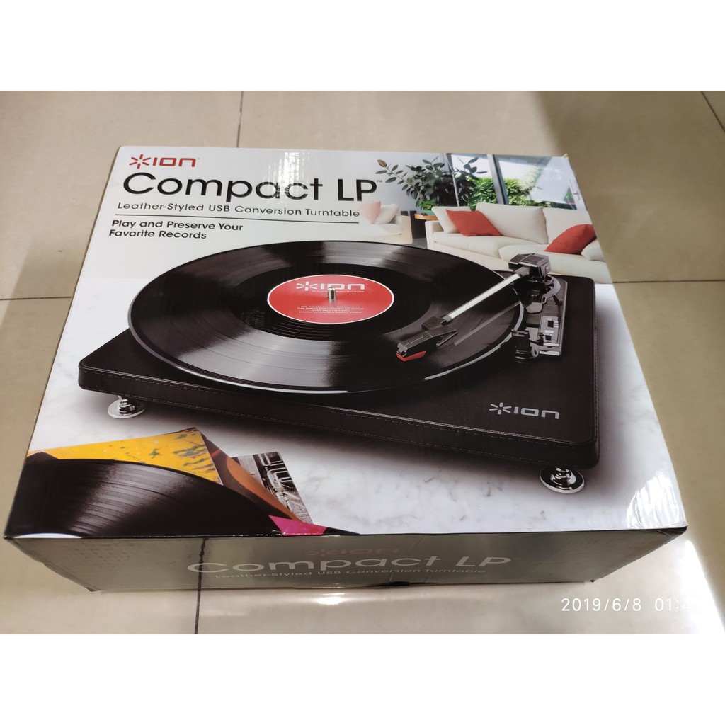 （全新）ION Audio Compact LP 摩登皮革黑膠唱機（黑）