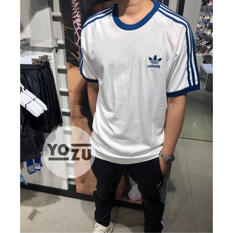 ⭐️YOZU ⭐️ Adidas 男生愛迪達三條線上衣棉T DY1532 | 蝦皮購物