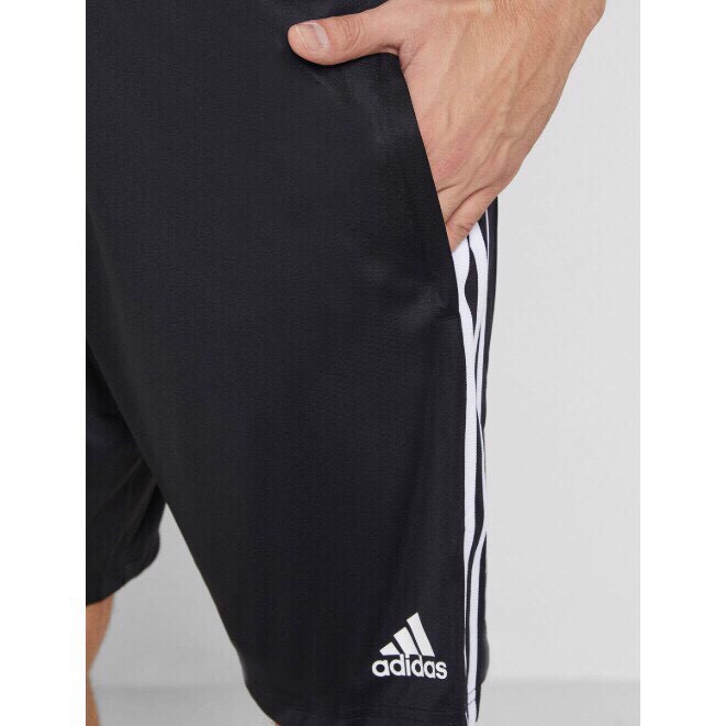 d95940 adidas