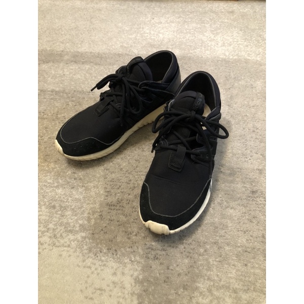 adidas tubular nova US8.5 S74822