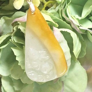 多寶晶石/天然A貨翡翠吊墜/天然黃翡/生肖吊墜/三合玉佩/三合貴人/無燒黃翡/避邪擋煞/保平安/一展鴻圖/兔牌/附證書
