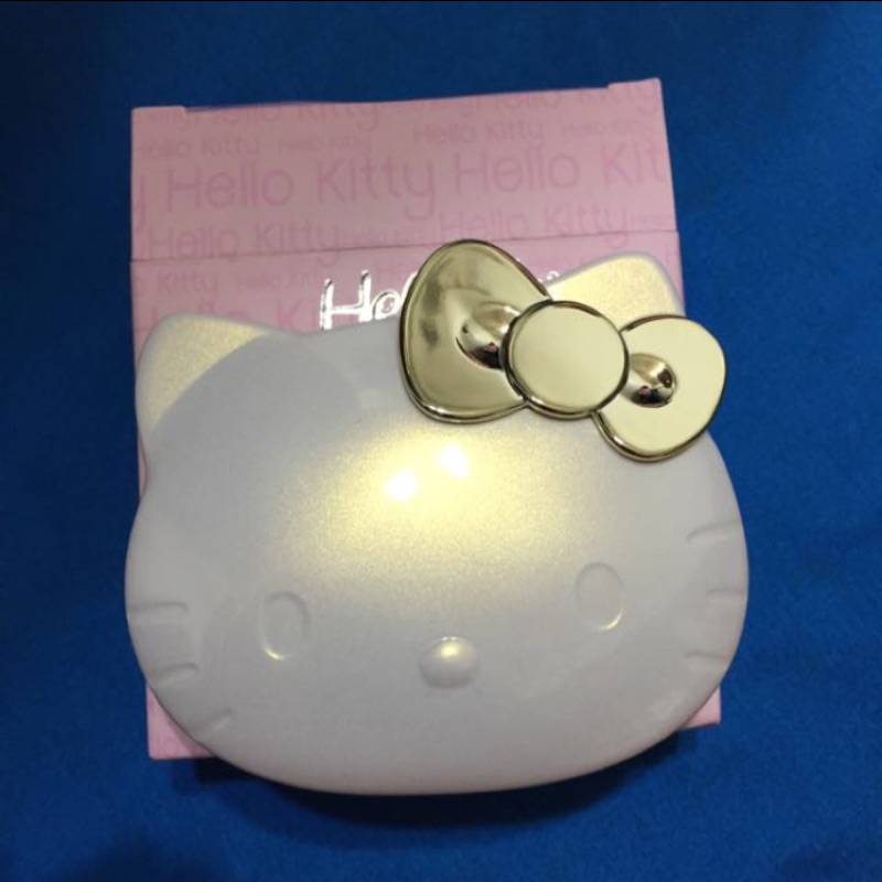Hello Kitty粉餅