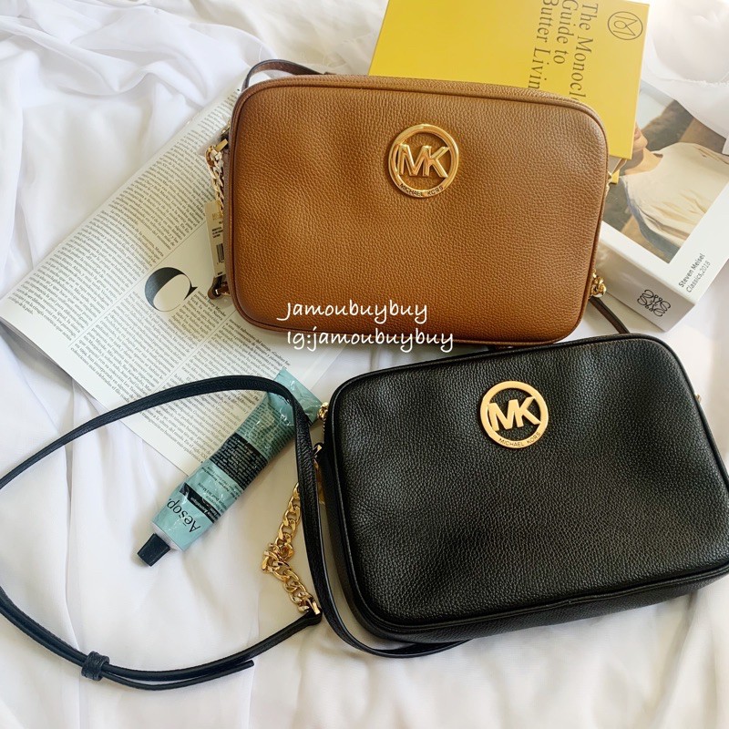 現貨 Michael Kors Mk 圓logo 荔枝皮相機包 蝦皮購物